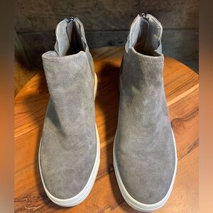 I.N.C. Womens boots. Inv 5422a